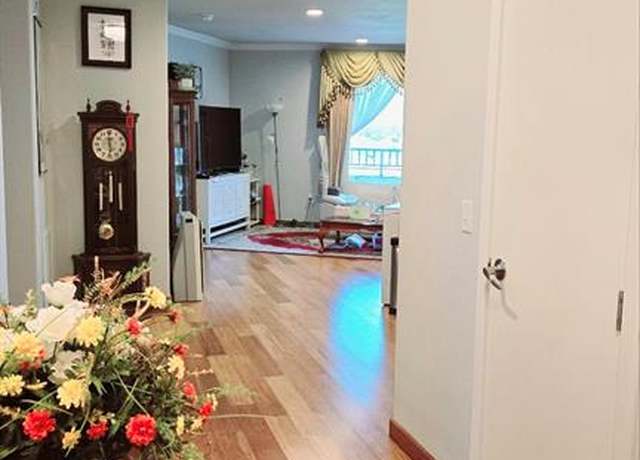 Property at 1220 W Trinity Mills Rd #5004, Carrollton, TX 75006, 3 beds, 2.5 baths