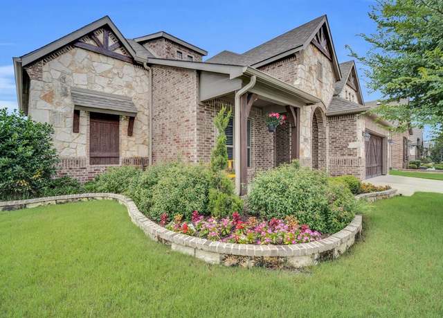 Property at 334 Western Sky Ln, Waxahachie, TX 75165, 3 beds, 3 baths