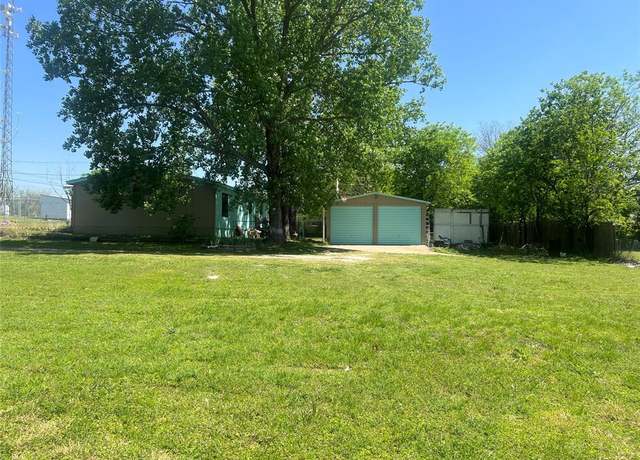 Property at 205 Hackberry St, Godley, TX 76044, 3 beds, 1 bath