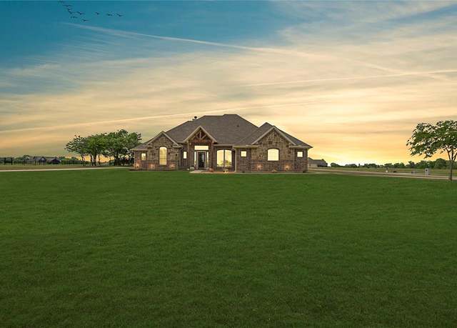 Property at 1099 Tawakoni Ln, Wills Point, TX 75169, 4 beds, 3 baths