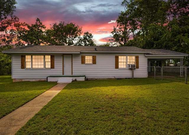 Property at 116 S Barron St, Arp, TX 75750, 3 beds, 2 baths
