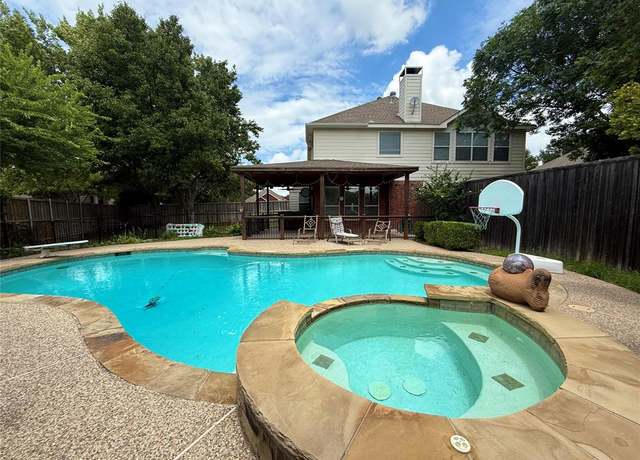 Property at 9503 Saddle Dr, Frisco, TX 75035, 4 beds, 3 baths