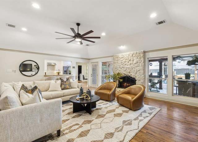 Property at 7417 Cliffbrook Dr, Dallas, TX 75254, 5 beds, 4 baths
