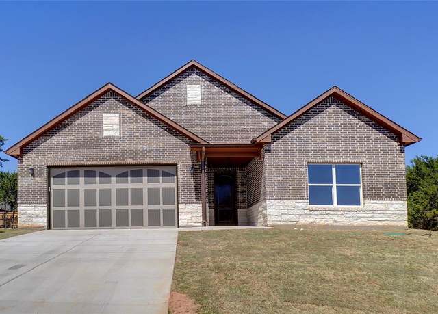 Property at 2302 Navasota St, Granbury, TX 76048, 3 beds, 2.5 baths