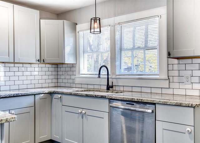 Property at 903 W 8th St, Bonham, TX 75418, 3 beds, 2 baths
