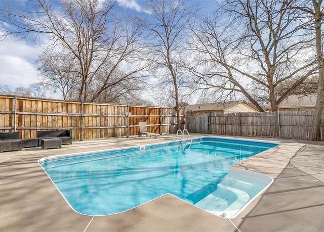 Property at 10125 Peppertree Ln, Fort Worth, TX 76108, 3 beds, 2 baths
