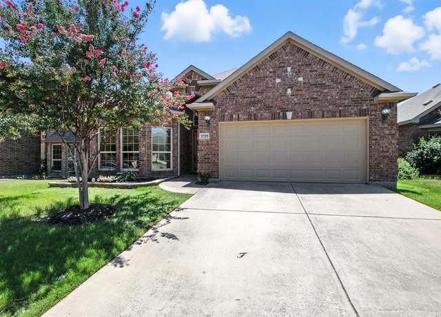 Property at 5729 Diamond Valley Dr, Fort Worth, TX 76179, 4 beds, 2 baths