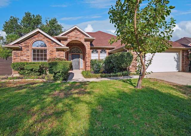 Property at 4910 Shadowood Trl, Colleyville, TX 76034, 3 beds, 2 baths
