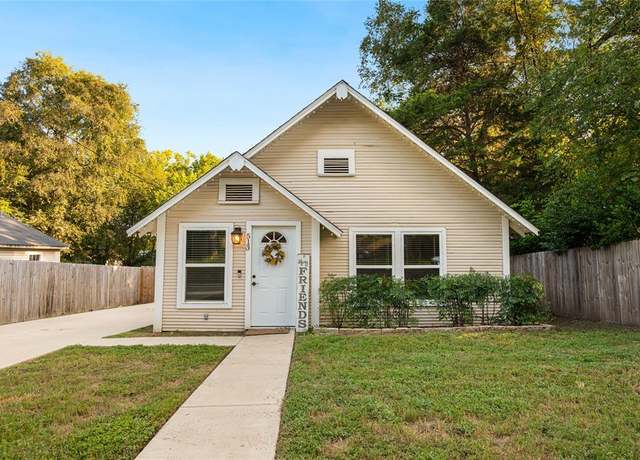 Property at 513 Clark, Gilmer, TX 75644, 3 beds, 2 baths