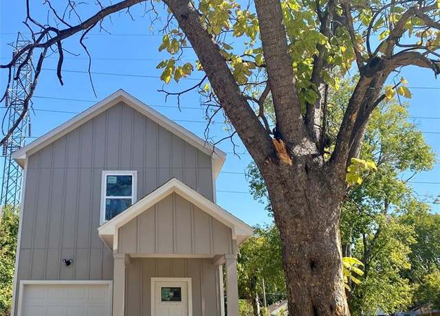 Property at 424 N Moore St, Dallas, TX 75203, 3 beds, 2.5 baths