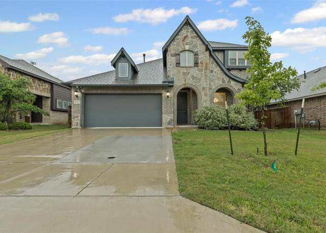 Property at 1013 Stockton Dr, Godley, TX 76044, 4 beds, 2.5 baths