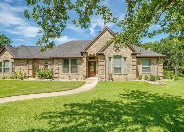 Property at 128 Forest Creek Cir, Weatherford, TX 76088, 4 beds, 2 baths