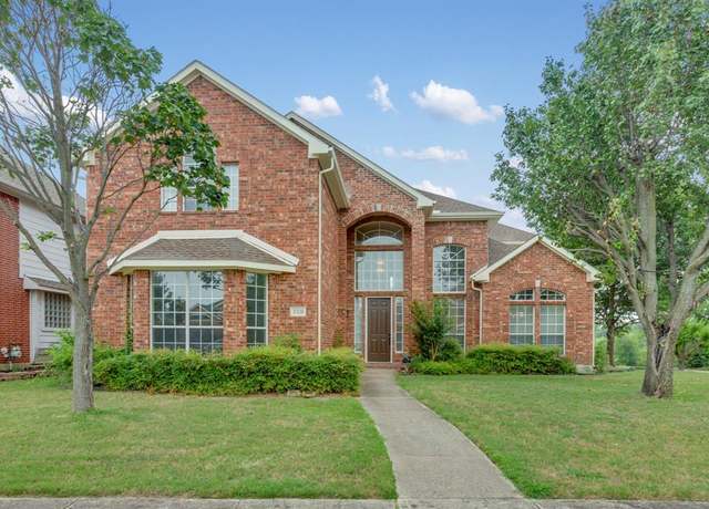 Property at 2328 Meredith Ln, Garland, TX 75042, 5 beds, 3.5 baths