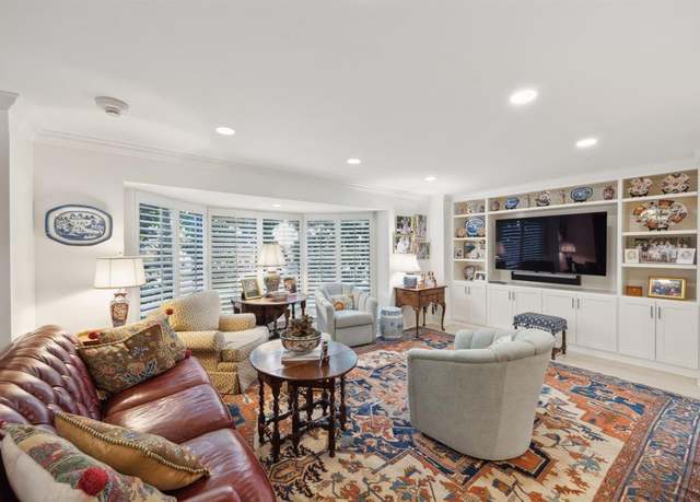 Property at 4242 Lomo Alto Dr Unit N12, Highland Park, TX 75219, 2 beds, 3.5 baths