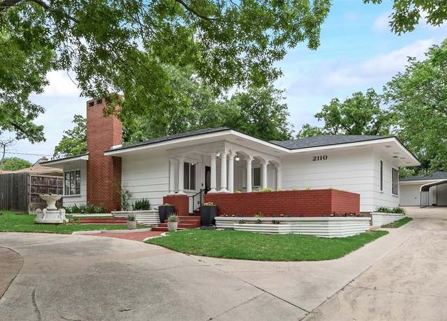 Property at 2110 N Locust St, Denton, TX 76209, 3 beds, 2 baths