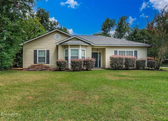 Property at 162 Southfield Rd, Shreveport, LA 71105, 3 beds, 2 baths