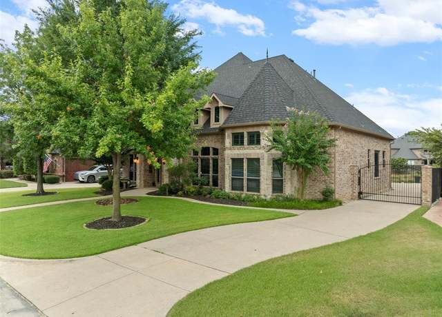 Property at 3225 Glade Pointe Ct, Hurst, TX 76054, 4 beds, 3.5 baths