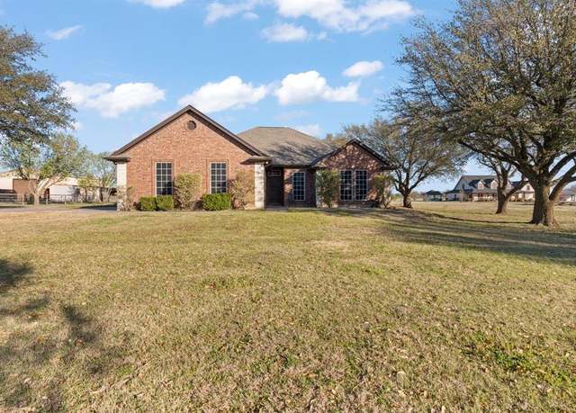 Property at 3578 Woodard Ave, Cleburne, TX 76033, 3 beds, 3 baths