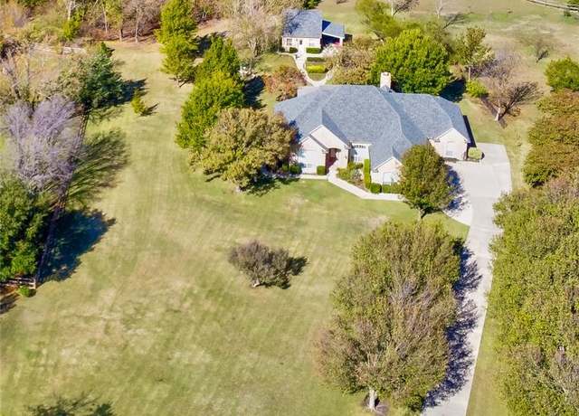 Property at 8 Brookhollow Cir, Melissa, TX 75454, 4 beds, 3.5 baths