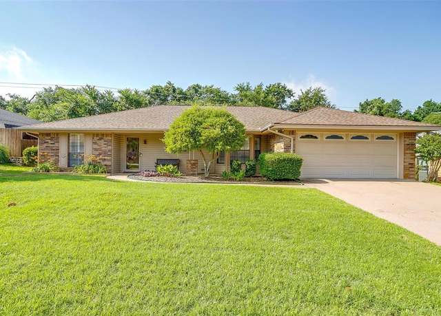 Property at 1103 Dirkson St, Weatherford, TX 76086, 3 beds, 2 baths