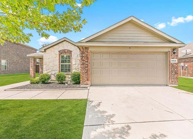 Property at 2915 Aberdeen Dr, Seagoville, TX 75159, 4 beds, 2 baths