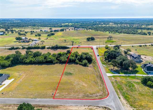 Property at 2000 Carrie Ct, Weatherford, TX 76088