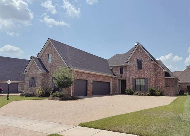 Property at 262 Poydras Ave, Bossier City, LA 71111, 5 beds, 3 baths