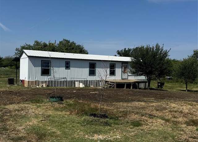 Property at 317 Private Road 2308 Rd, Quinlan, TX 75474, 2 beds, 1 bath
