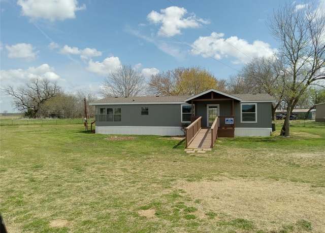 Property at 347 CR 3585, Paradise, TX 76073, 3 beds, 2 baths