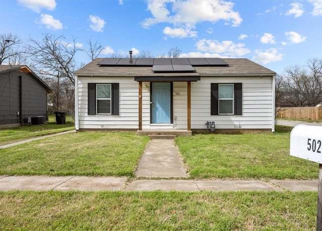 Property at 502 Bales St, Cleburne, TX 76033, 2 beds, 1 bath