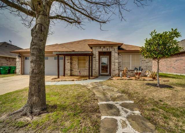 Property at 105 Clark Dr, Ferris, TX 75125, 3 beds, 2 baths