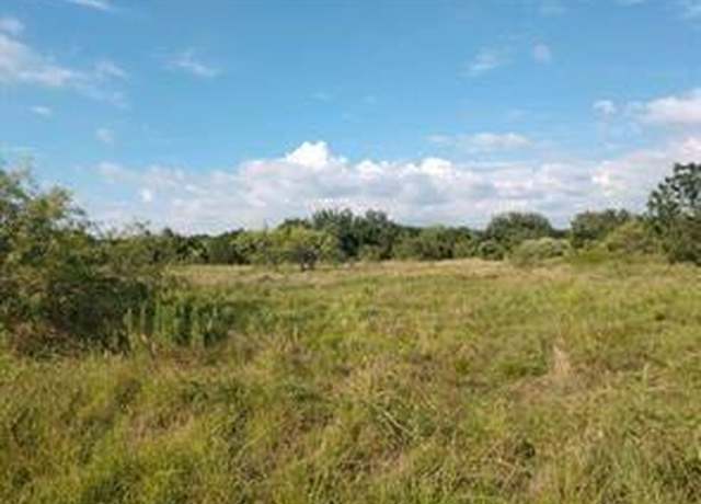 Property at 30002 Woodcrest Dr, Whitney, TX 76692