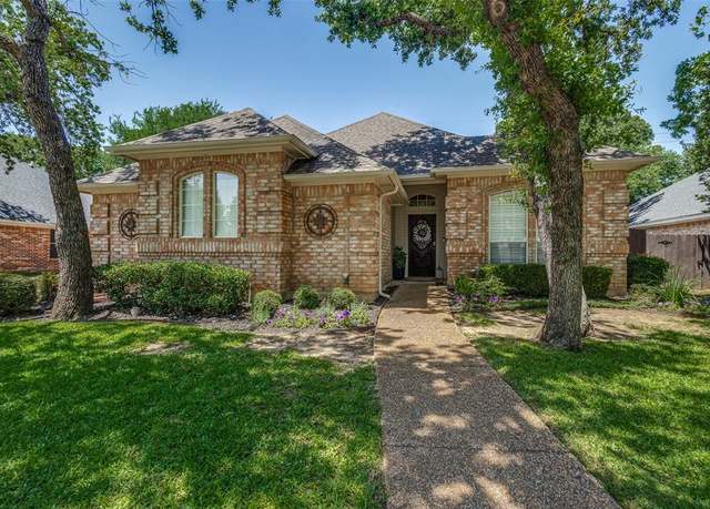 Property at 3613 Bordeaux Ln, Hurst, TX 76054, 4 beds, 2 baths