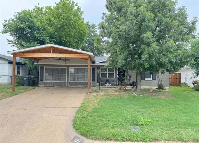 Property at 601 Alaska St, Arlington, TX 76011, 3 beds, 1.5 baths