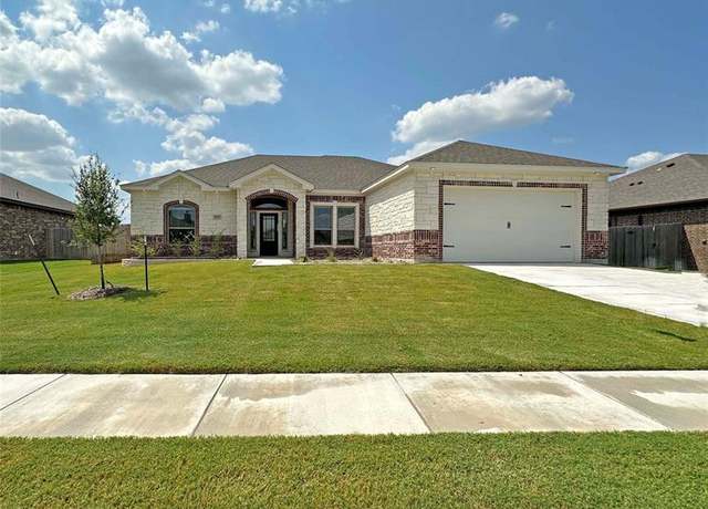 Property at 402 Juniper Dr, Troy, TX 76579, 3 beds, 2 baths