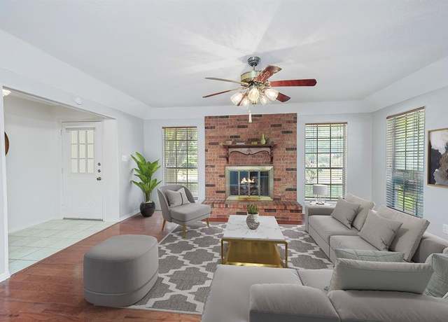 Property at 113 Diane Dr, Sanger, TX 76266, 3 beds, 2 baths