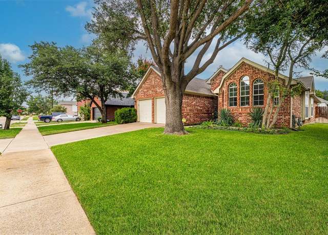 Property at 7700 Beaver Head Rd, Fort Worth, TX 76137, 3 beds, 2 baths