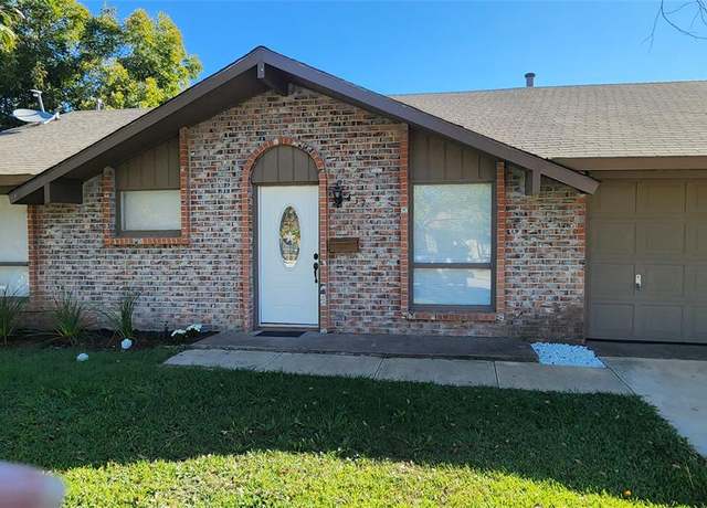 Property at 437 W Grenoble Dr, Grand Prairie, TX 75052, 3 beds, 2 baths