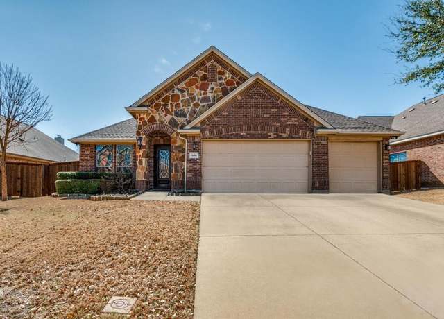 Property at 4406 Winding Glen Ln, Mansfield, TX 76063, 3 beds, 2.5 baths