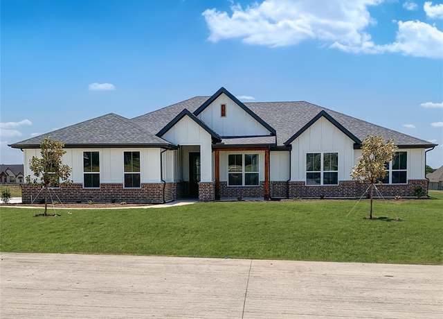 Property at 159 Rocky Top Ranch Ln, Reno, TX 76020, 4 beds, 2.5 baths