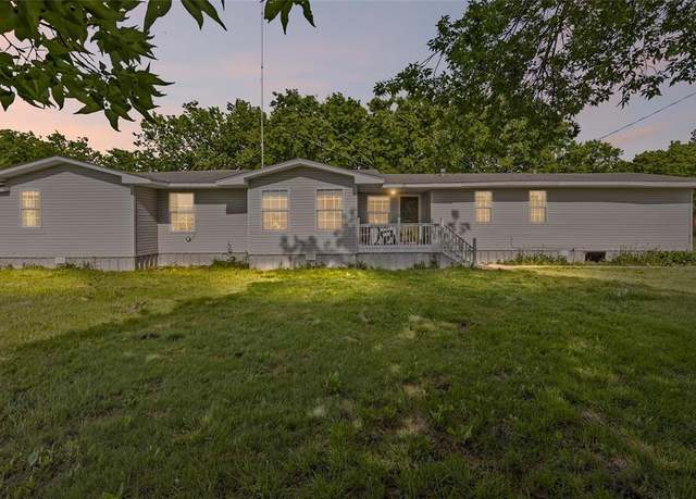 Property at 4210 County Road 1152, Greenville, TX 75401, 5 beds, 3 baths