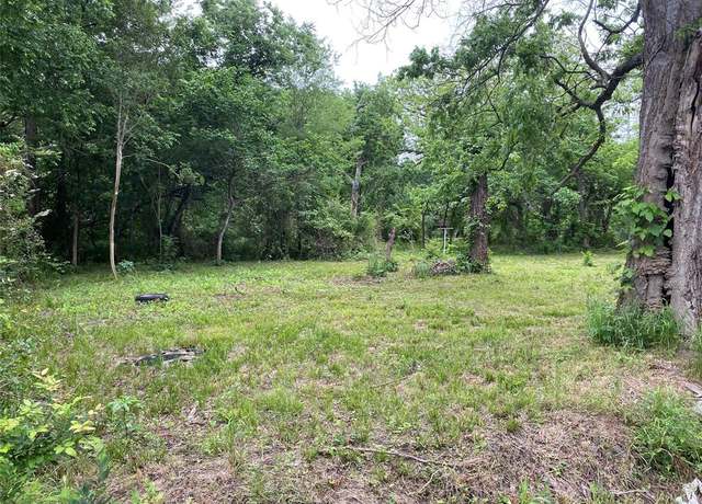 Property at 102 Elm St, Bonham, TX 75418