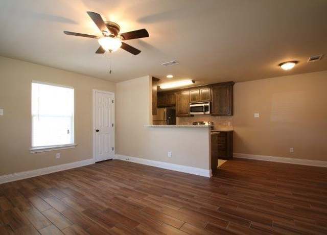 Property at 8036 Doreen Ave, Fort Worth, TX 76116, 6 beds, 4 baths