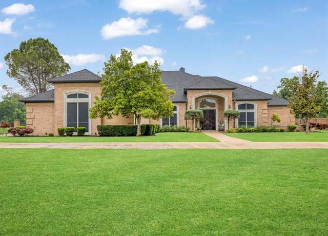 Property at 102 Sunbird Ln, Sunnyvale, TX 75182, 5 beds, 3.5 baths
