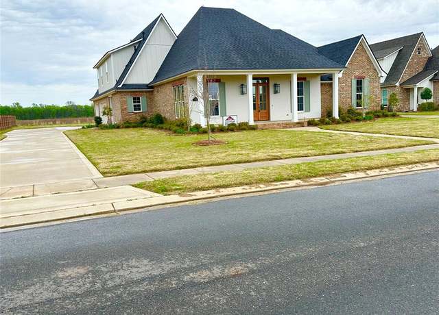 Property at 637 Caledonia Dr, Bossier City, LA 71111, 5 beds, 3.5 baths