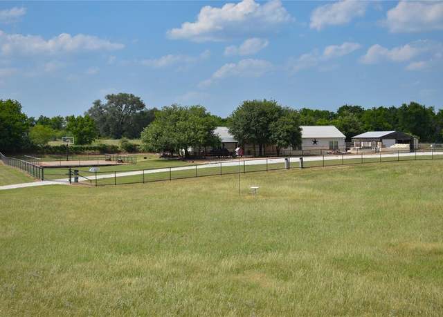Property at 11001 Yankie Rd, China Spring, TX 76633, 3 beds, 2.5 baths