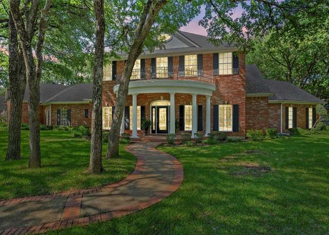 Property at 146 Shady Trl, Waco, TX 76657, 4 beds, 3 baths