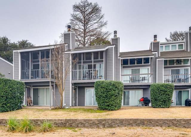 Property at 300 Rush Creek Dr #2, Heath, TX 75032, 2 beds, 2 baths
