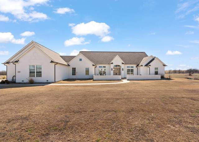 Property at 6305 Sage Creek Dr, Godley, TX 76044, 4 beds, 3.5 baths