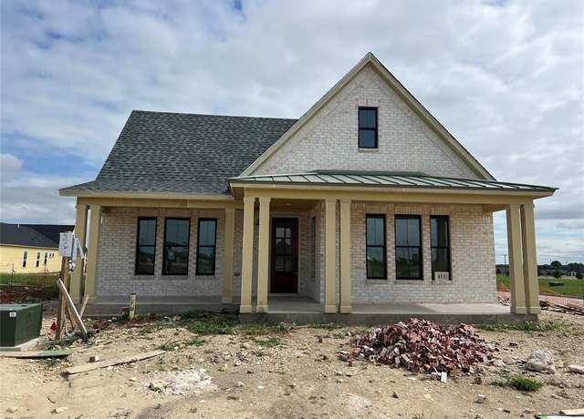 Property at 413 Dylan Way, Midlothian, TX 76065, 3 beds, 2.5 baths
